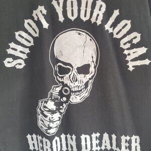 Warren Lotas Skull & Gun Graphic T-Shirt Black Size L